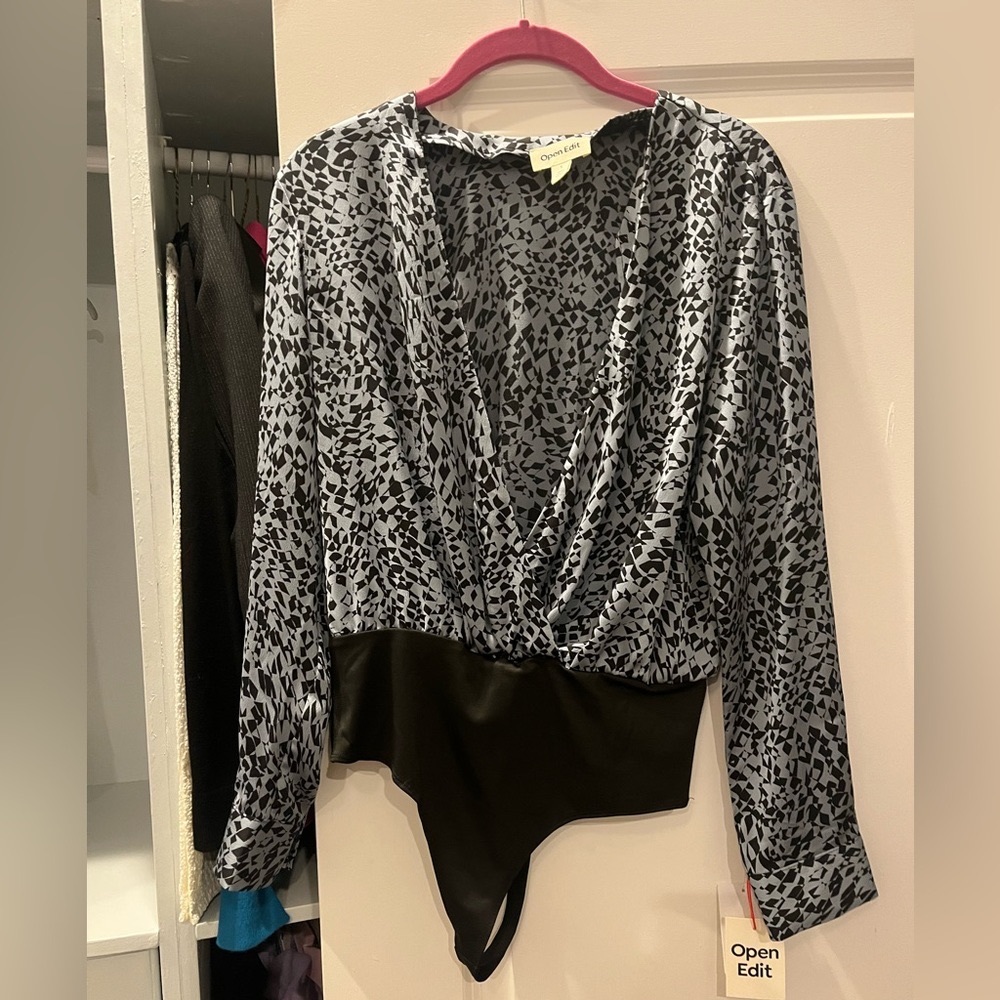 Blue and black Open Edit Nordstrom Blouse NWT